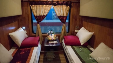 Hanoi to Sapa Train - Fansipan Express Train